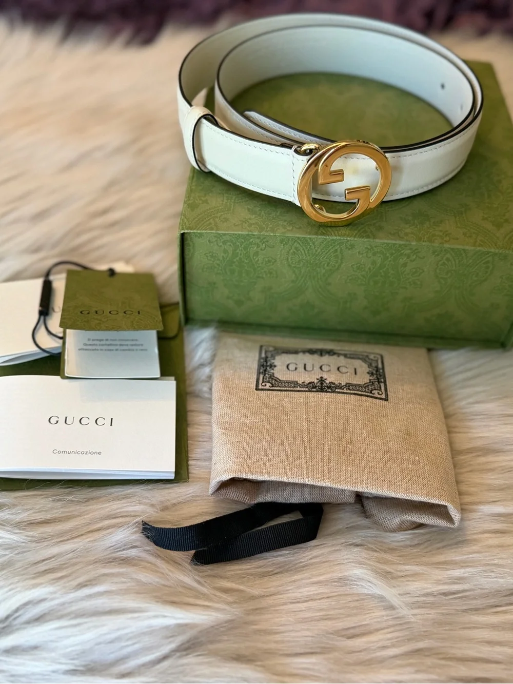 Gucci White Leather Belt with Gold Double G Buckle - Picture 3 of 11